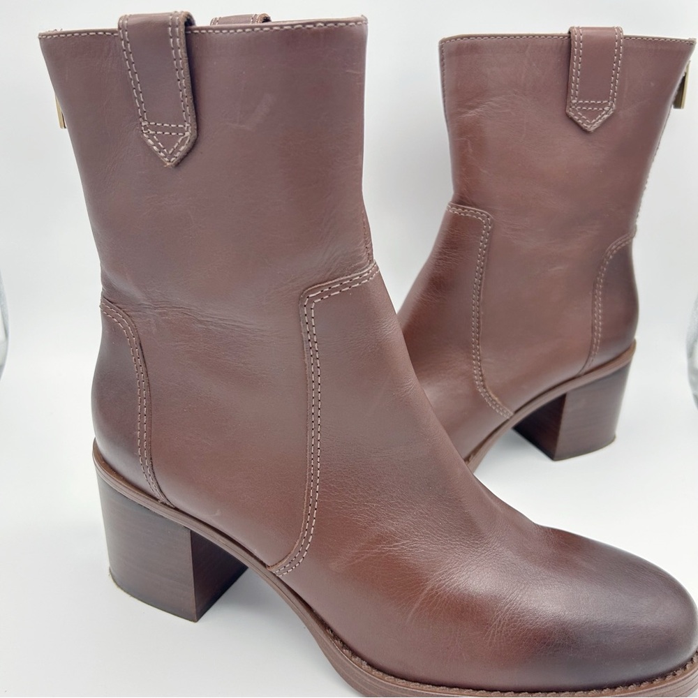 VINCE CAMUTO Zanilla Zip-up Leather Boots 2.5 Heel Dark Brown Size 8.5
